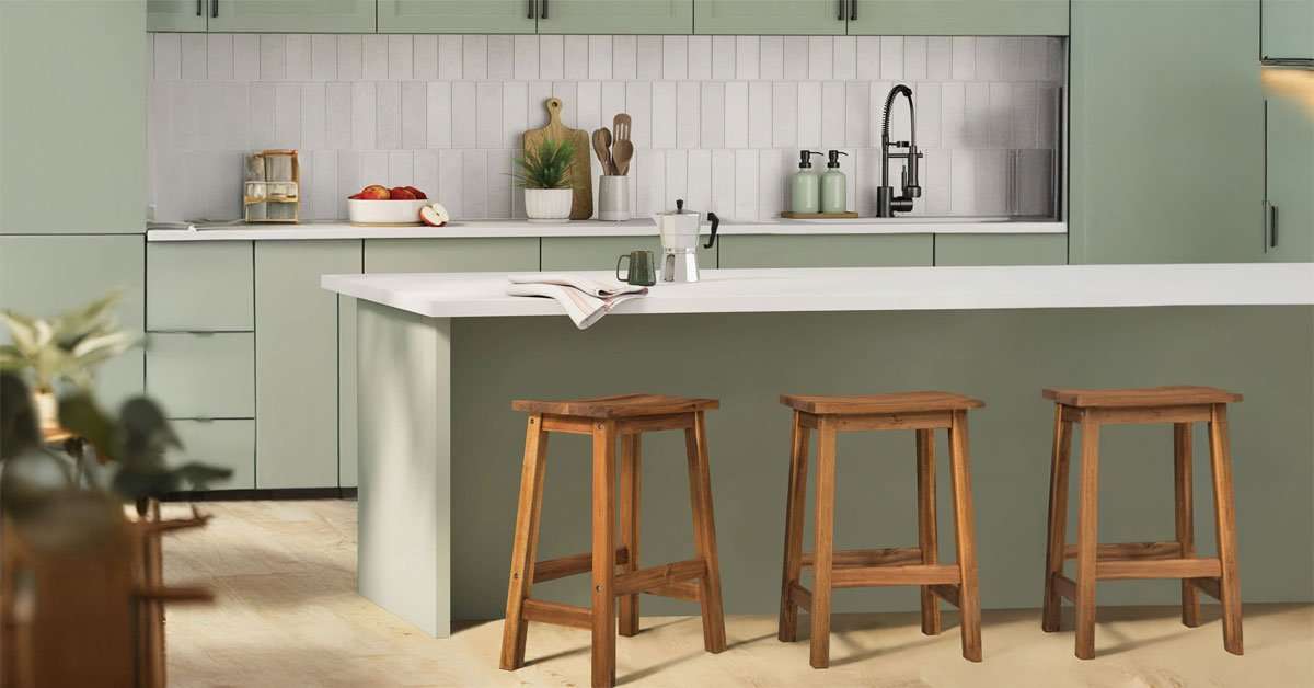 Bar stool for kitchen, home and office use — modern design with durable construction