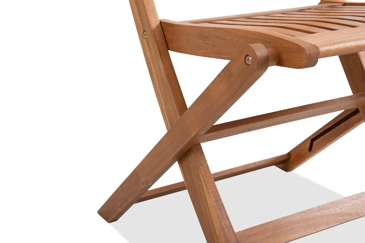 Folding joint and crossed frame detail on eucalyptus wood chair