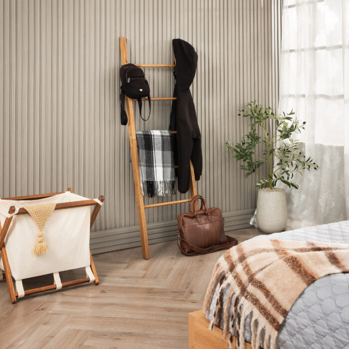 Acacia Wood Blanket Ladder 6-Tier Storage Rack