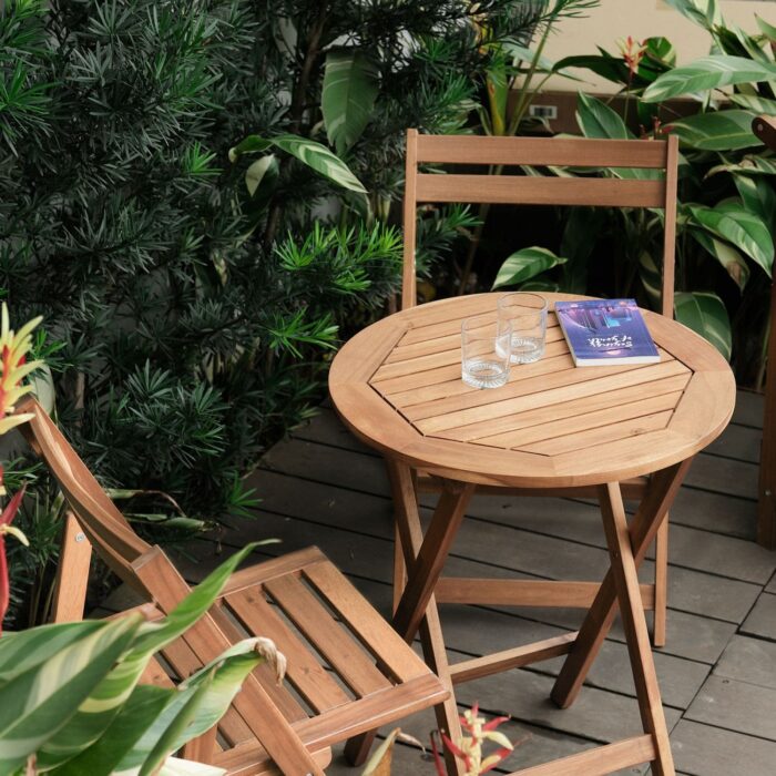 Foldable Acacia Wood Round Table Waterproof for Outdoors