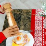 Wooden Salt and Pepper Grinder Set with Adjustable Coarseness
