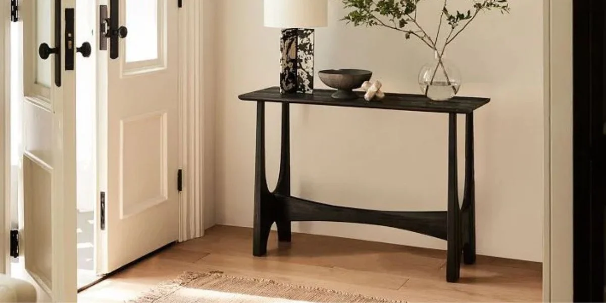 Console Tables: The Perfect Solution for Small Spaces