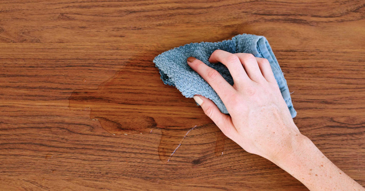 How to Clean and Polish Wooden Furniture Easily at Home